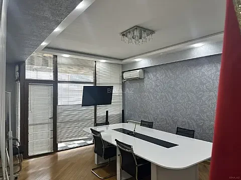 Kirayə verilir 2 otaqlı ofis 85 m²