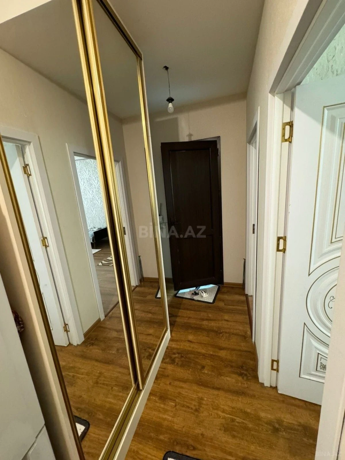 Satılır 2 otaqlı mənzil 52.5 m²