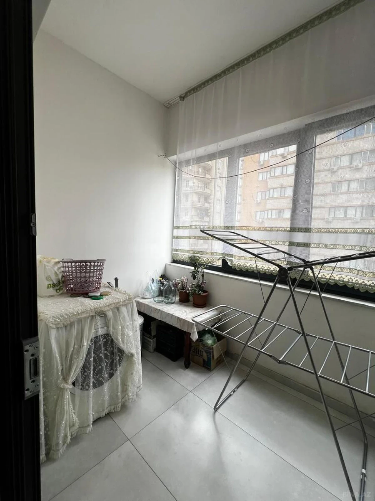 Satılır 4 otaqlı mənzil 220 m²