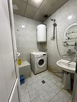 Kirayə verilir 2 otaqlı mənzil 50 m²