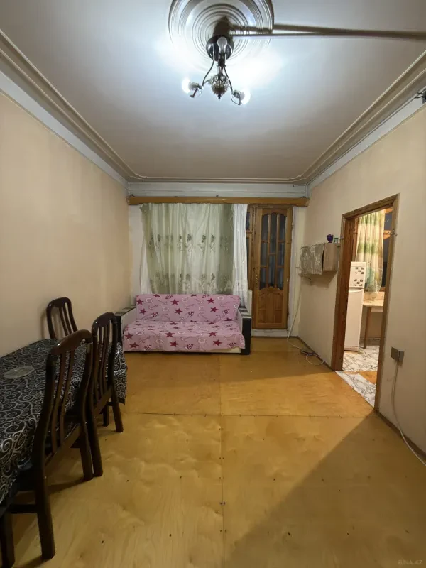 Kirayə verilir 2 otaqlı mənzil 50 m²