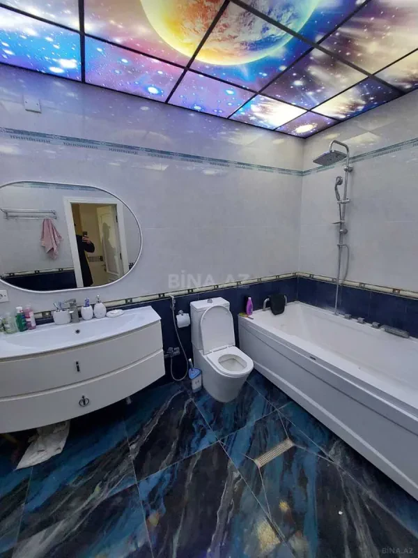 Satılır 3 otaqlı mənzil 145 m²