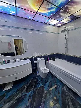 Satılır 3 otaqlı mənzil 145 m²