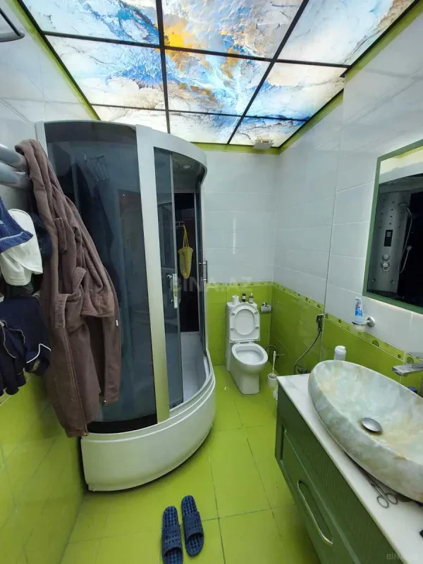 Satılır 3 otaqlı mənzil 145 m²