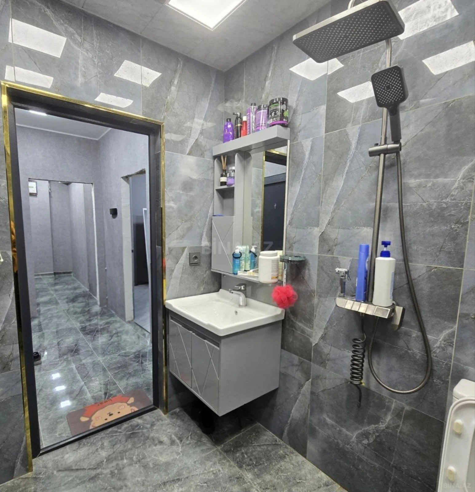 Satılır 3 otaqlı mənzil 67 m²