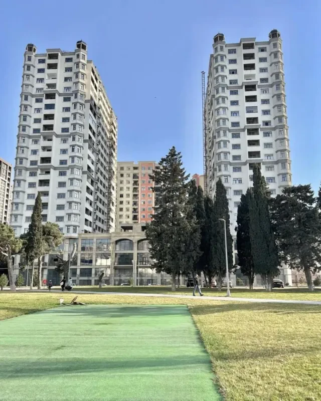 Satılır 2 otaqlı mənzil 66 m²