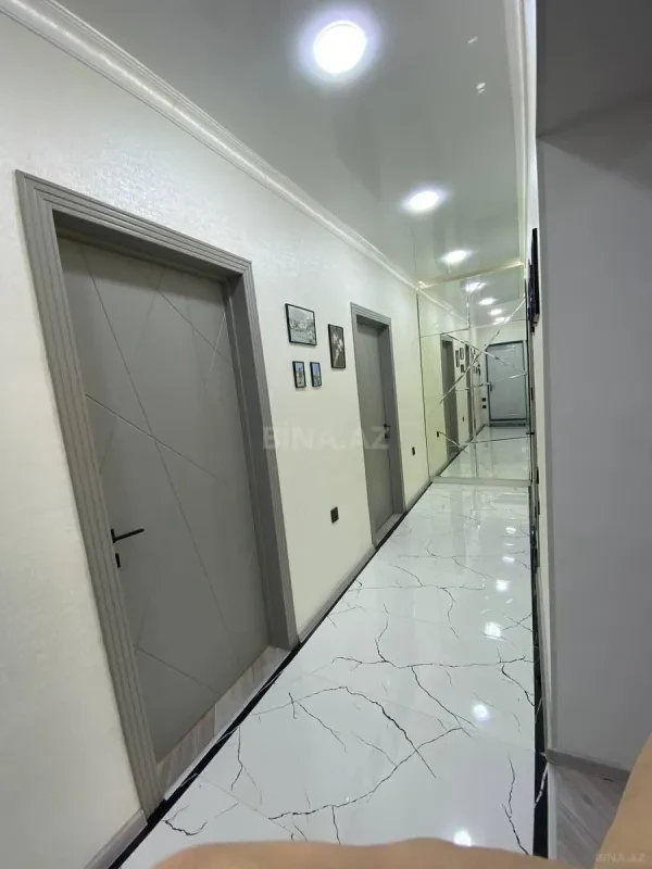 Kirayə verilir 3 otaqlı mənzil 98 m²