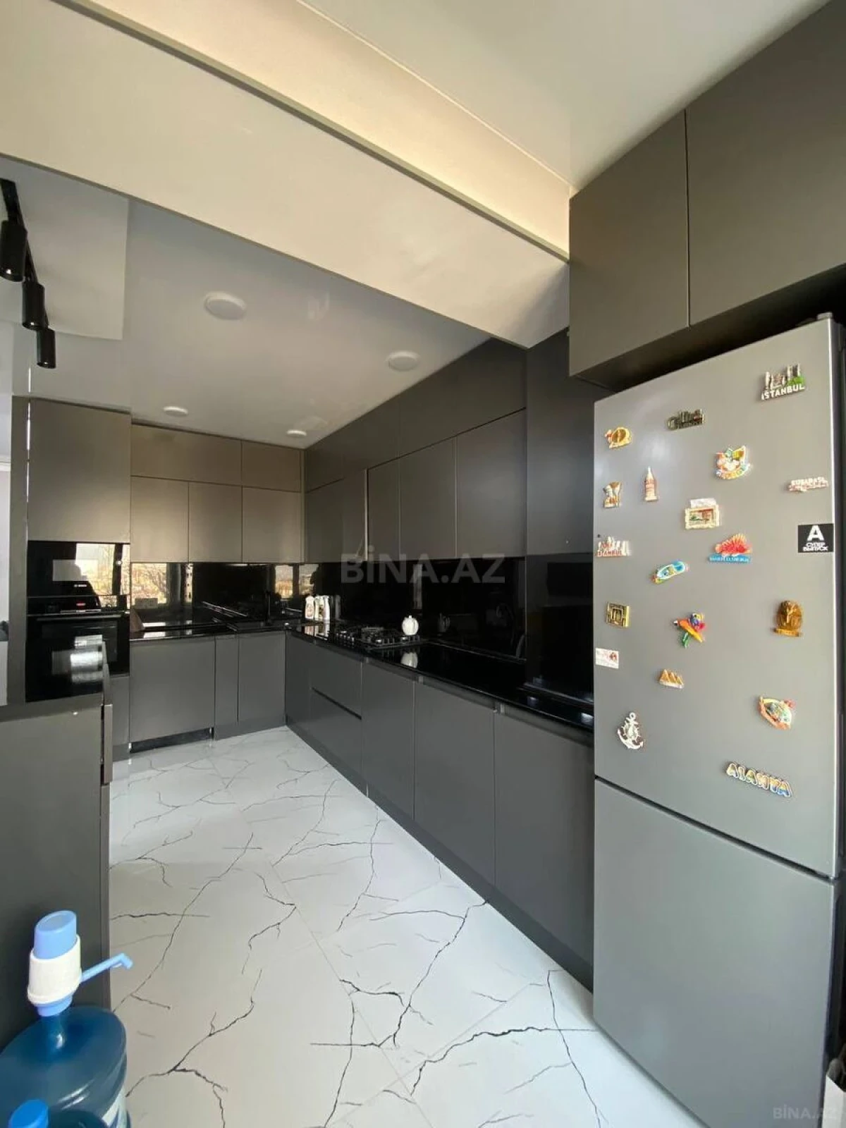 Kirayə verilir 3 otaqlı mənzil 98 m²