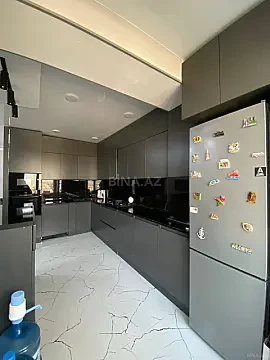 Kirayə verilir 3 otaqlı mənzil 98 m²