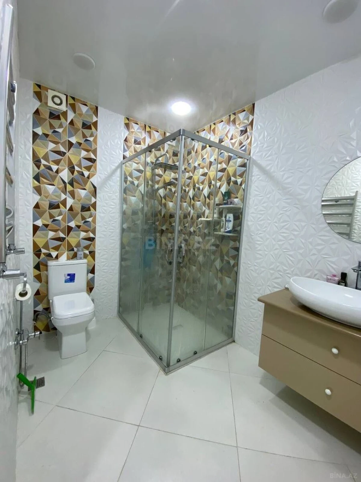 Kirayə verilir 3 otaqlı mənzil 98 m²
