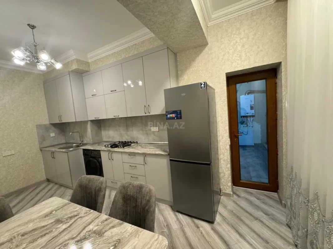 Kirayə verilir 2 otaqlı mənzil 100 m²