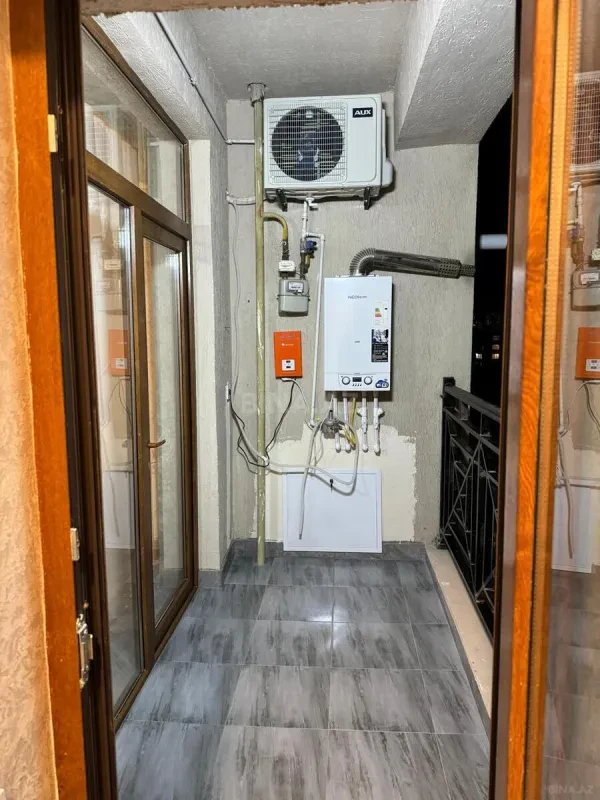 Kirayə verilir 2 otaqlı mənzil 100 m²