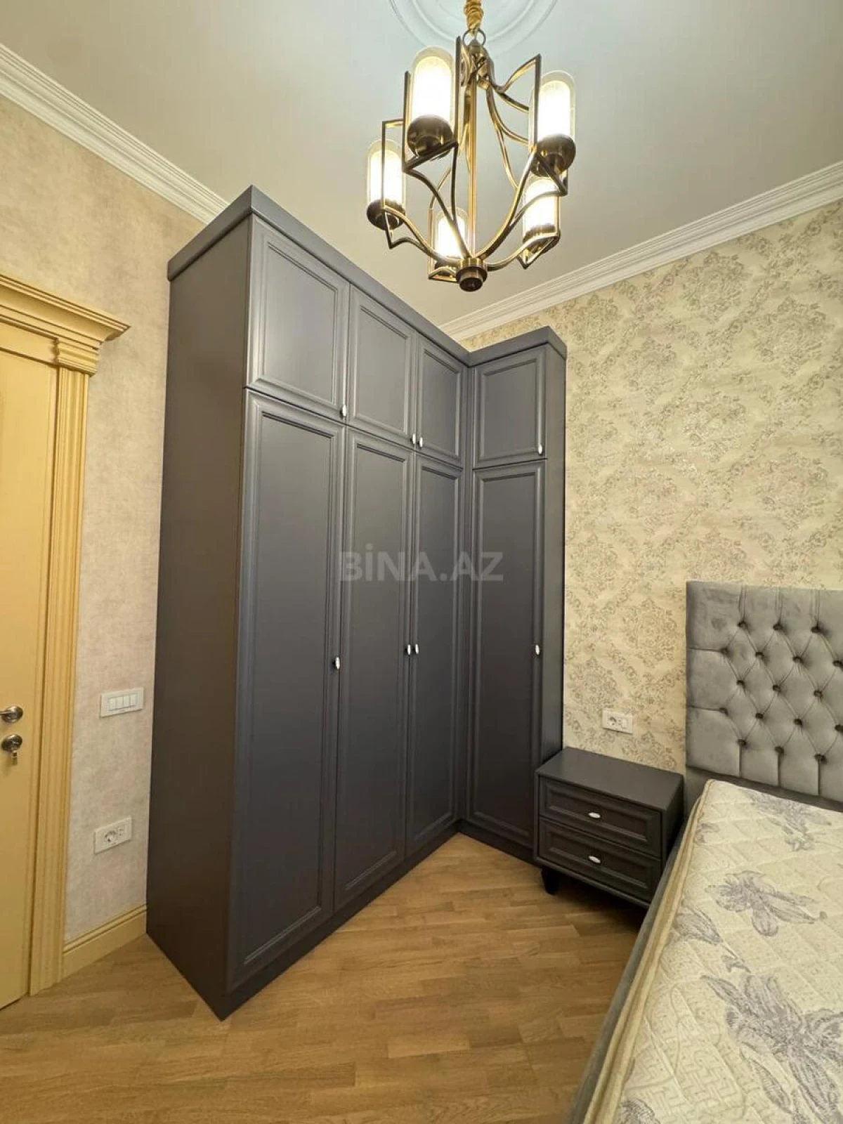 Kirayə verilir 2 otaqlı mənzil 80 m²