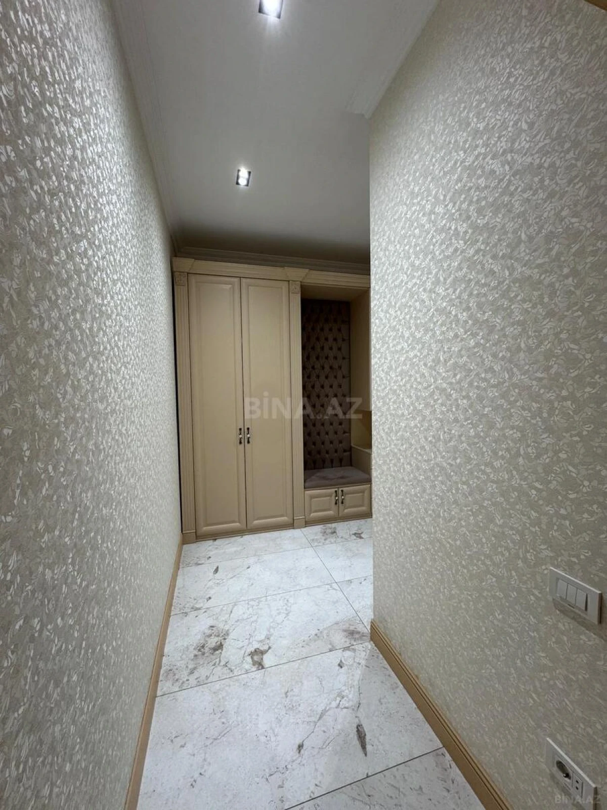 Kirayə verilir 2 otaqlı mənzil 80 m²