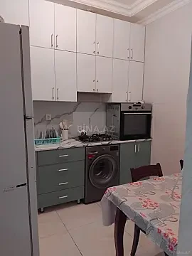 Kirayə verilir 2 otaqlı mənzil 75 m²