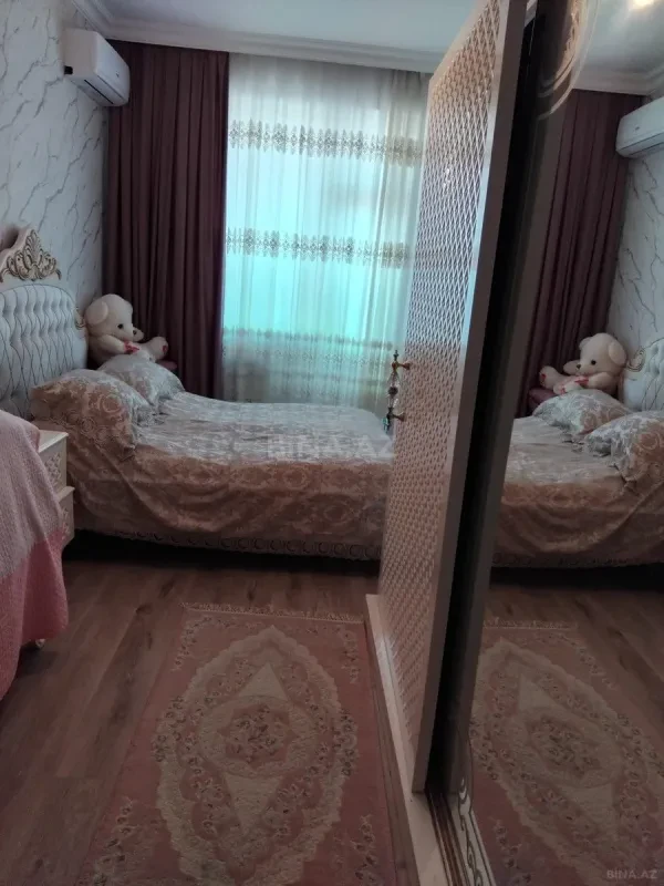 Kirayə verilir 2 otaqlı mənzil 75 m²