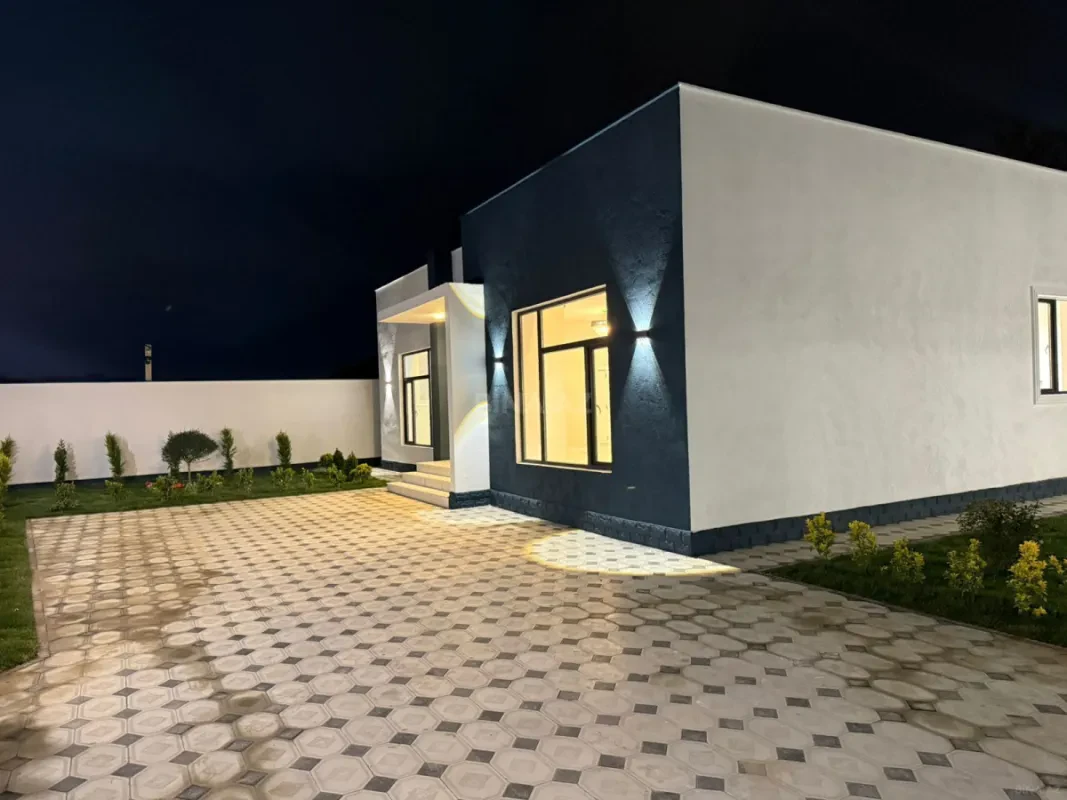 Satılır 4 otaqlı həyət evi 137 m²