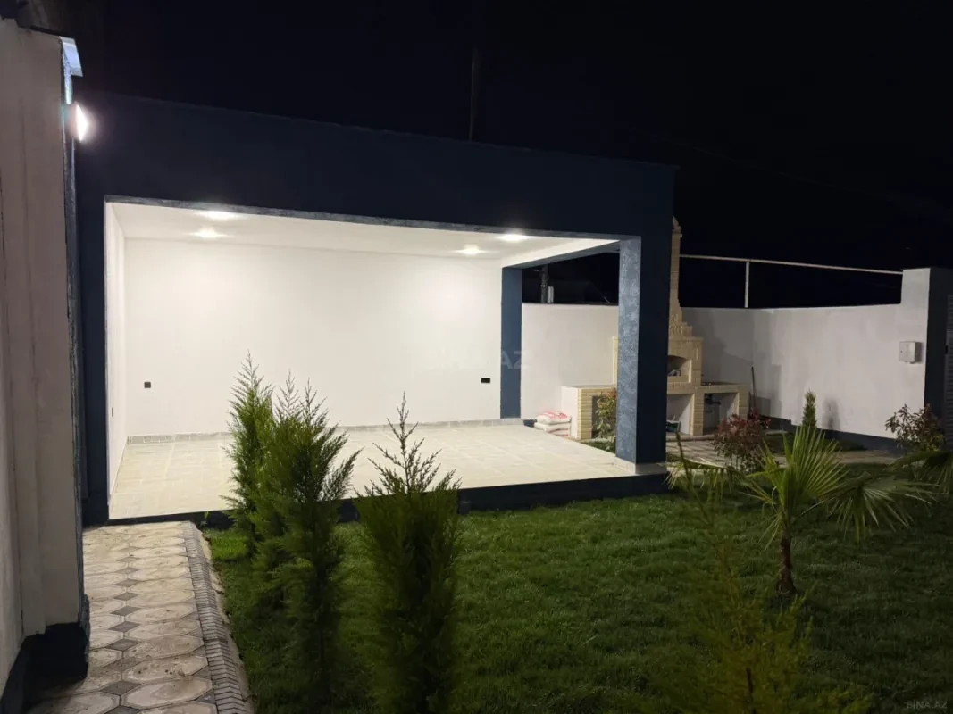Satılır 4 otaqlı həyət evi 137 m²