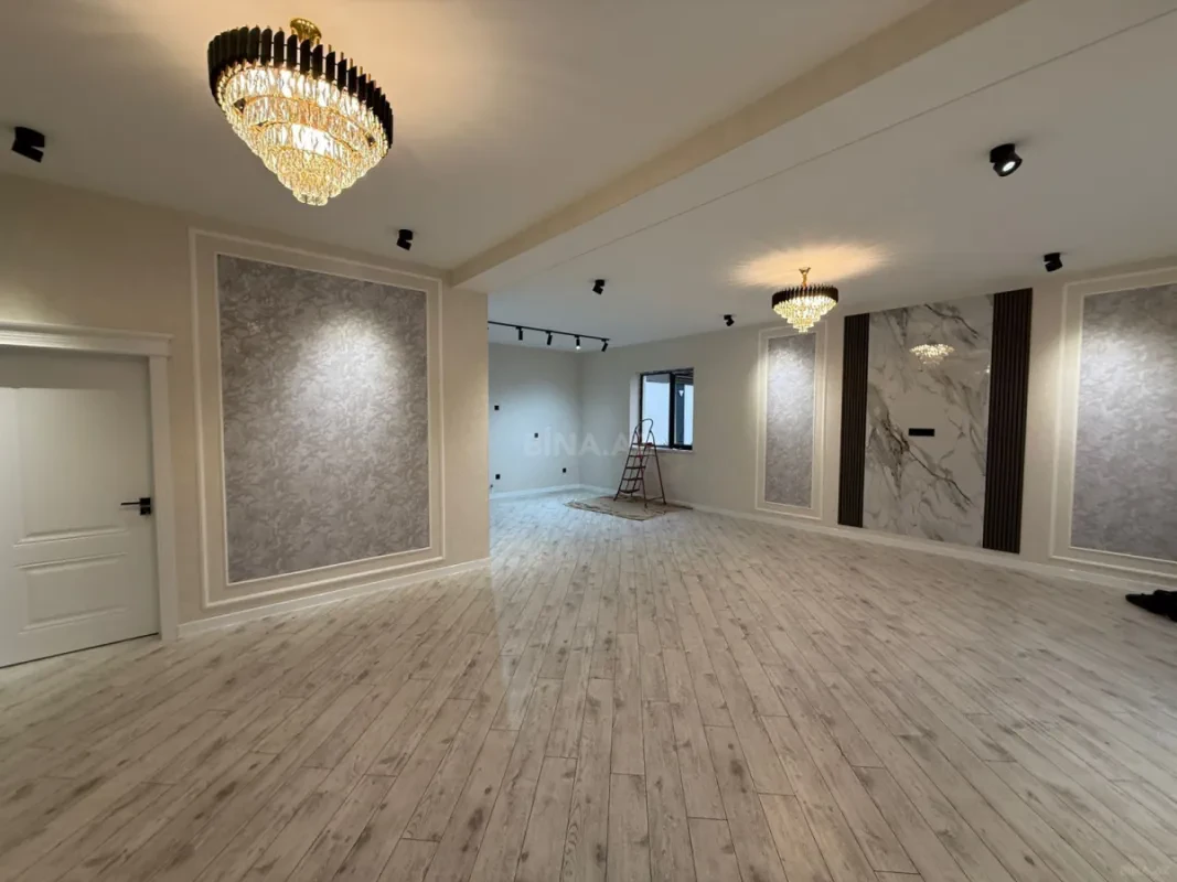 Satılır 4 otaqlı həyət evi 137 m²