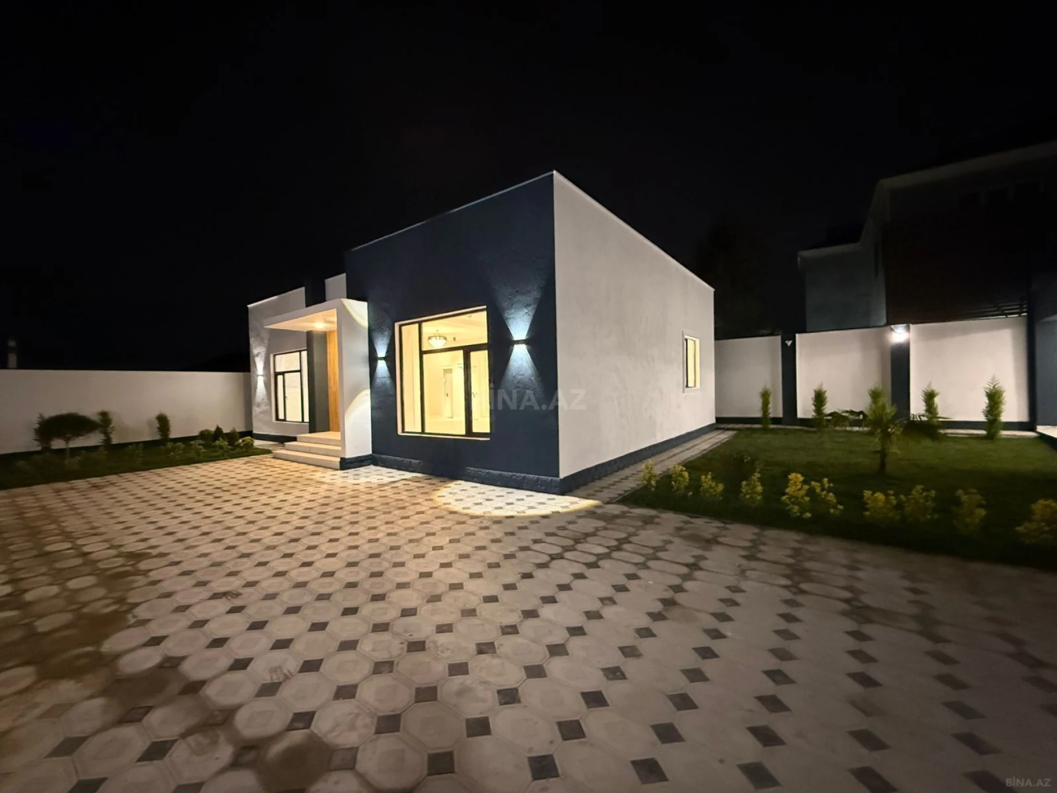 Satılır 4 otaqlı həyət evi 137 m²