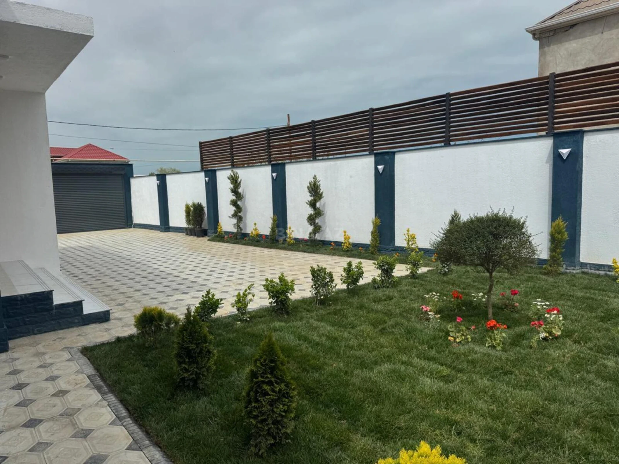 Satılır 4 otaqlı həyət evi 137 m²