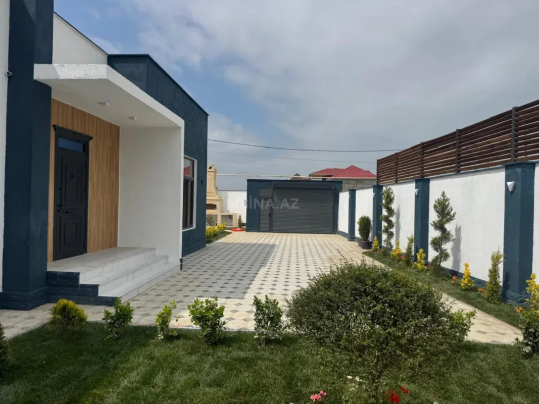 Satılır 4 otaqlı həyət evi 137 m²