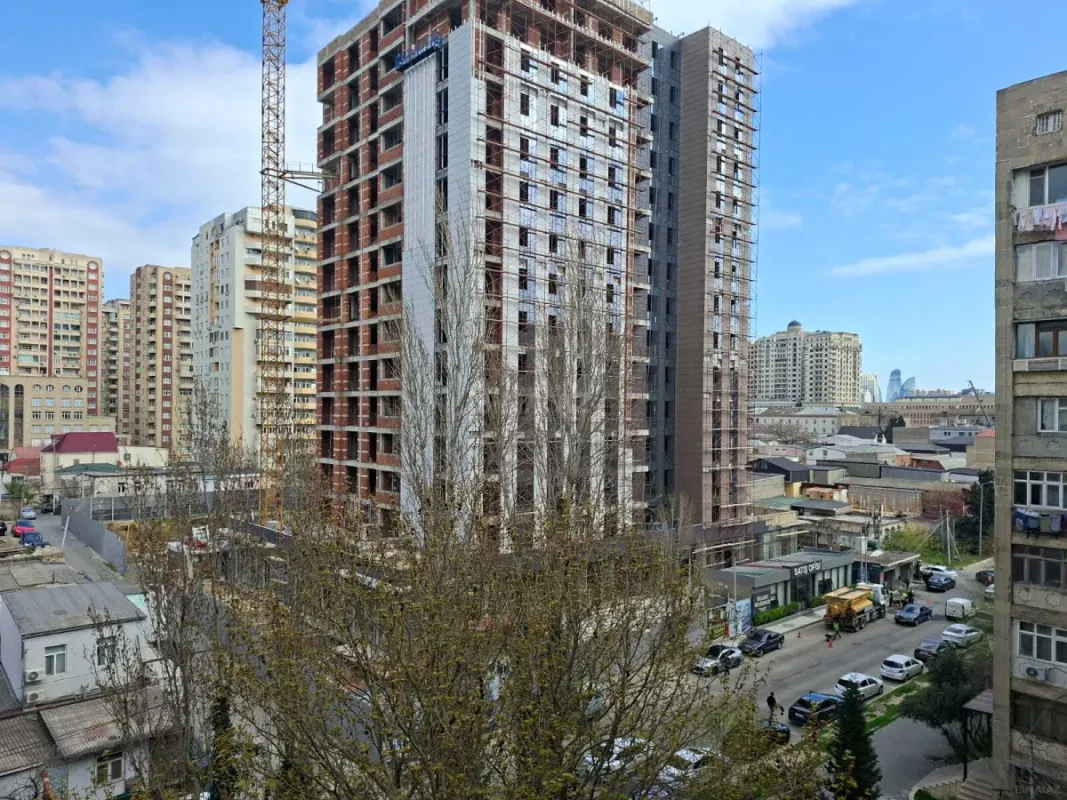 Satılır 3 otaqlı mənzil 85 m²