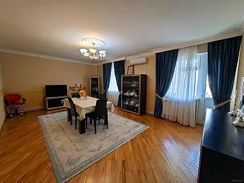 Satılır 3 otaqlı mənzil 85 m²