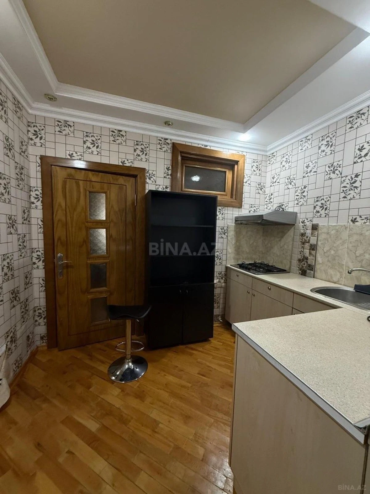Kirayə verilir 2 otaqlı mənzil 77 m²