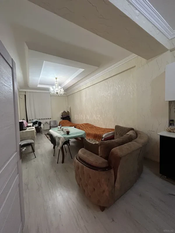 Kirayə verilir 2 otaqlı mənzil 80 m²