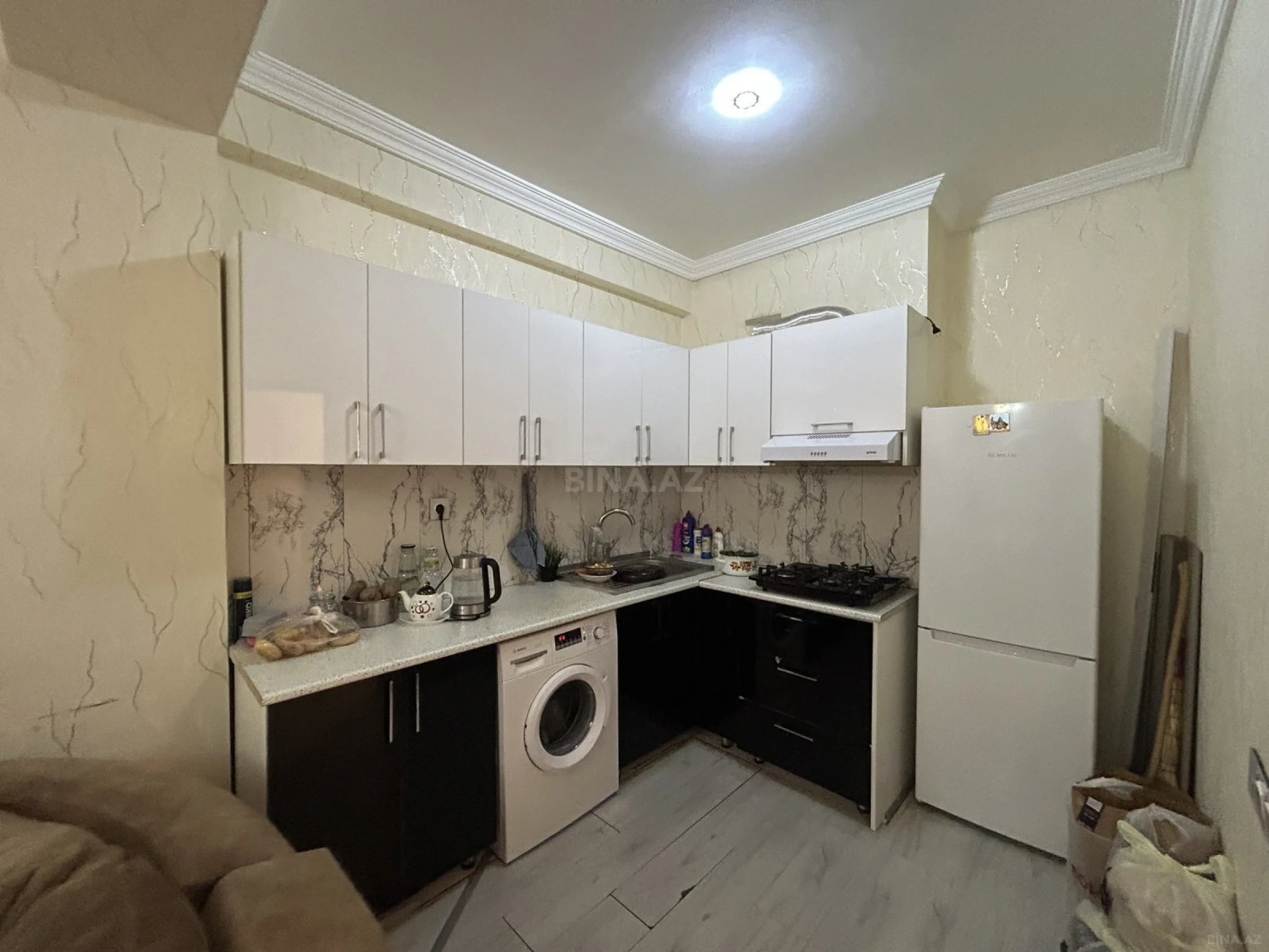Kirayə verilir 2 otaqlı mənzil 80 m²