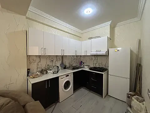Kirayə verilir 2 otaqlı mənzil 80 m²