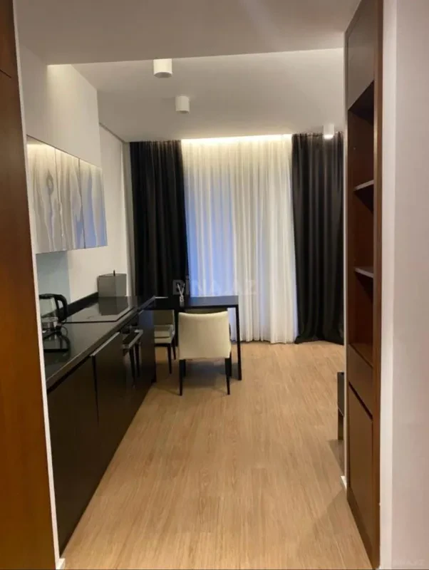 Satılır 1 otaqlı mənzil 55 m²