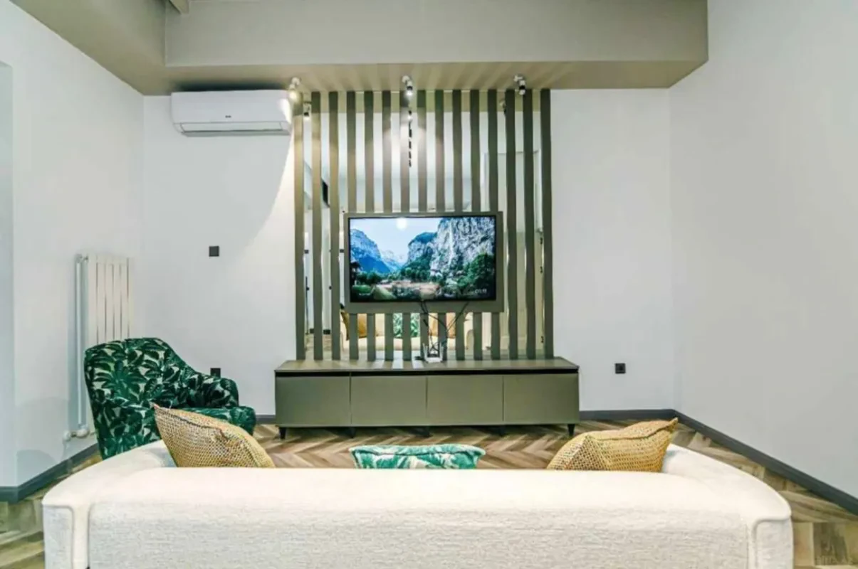 Kirayə verilir 2 otaqlı mənzil 70 m²