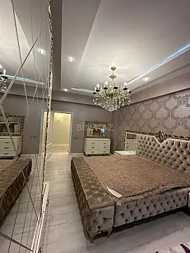 Satılır 4 otaqlı mənzil 187 m²