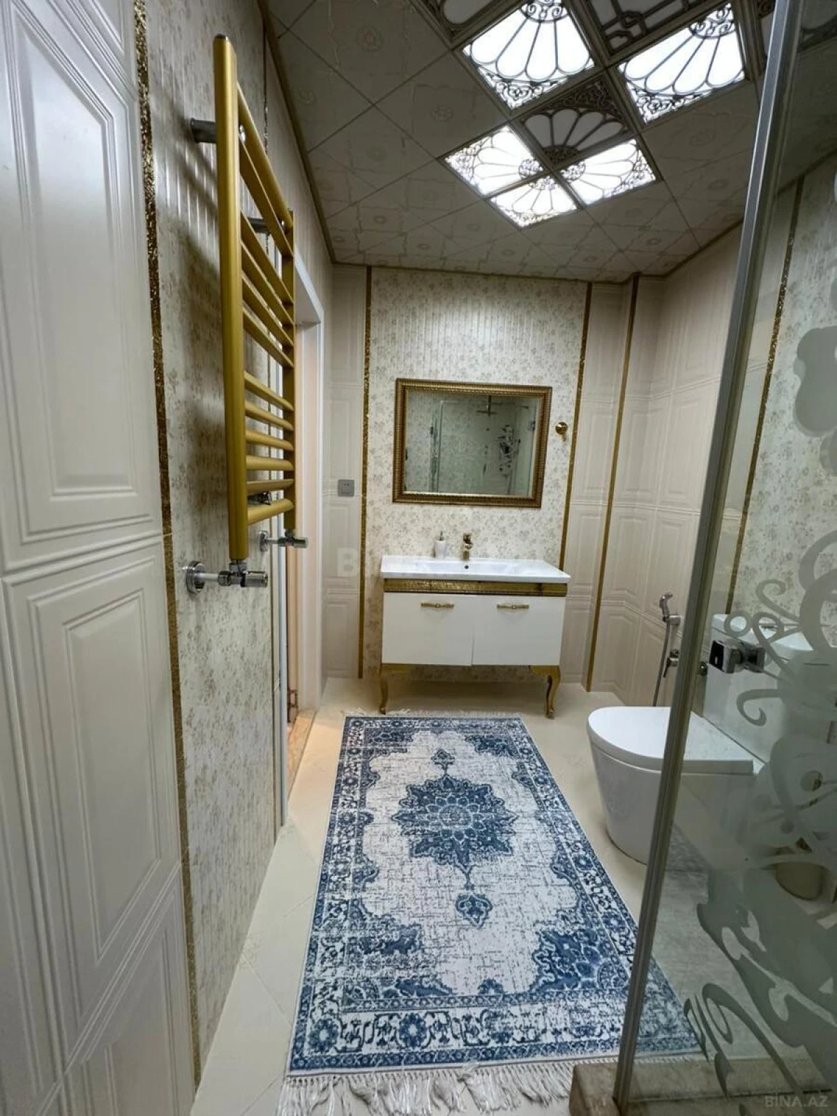 Satılır 4 otaqlı mənzil 187 m²