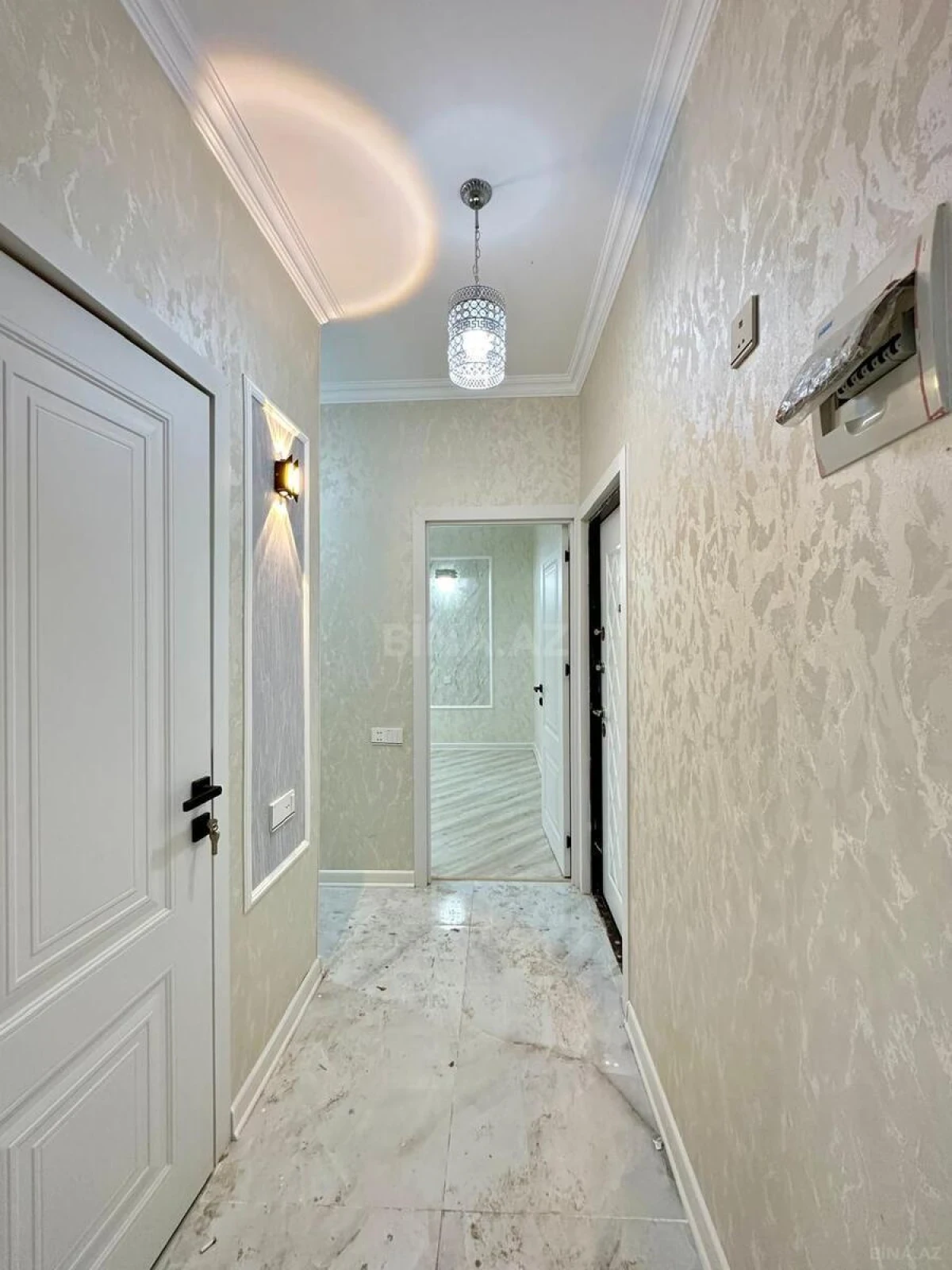 Satılır 2 otaqlı mənzil 58 m²