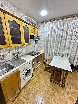 Kirayə verilir 3 otaqlı mənzil 80 m²