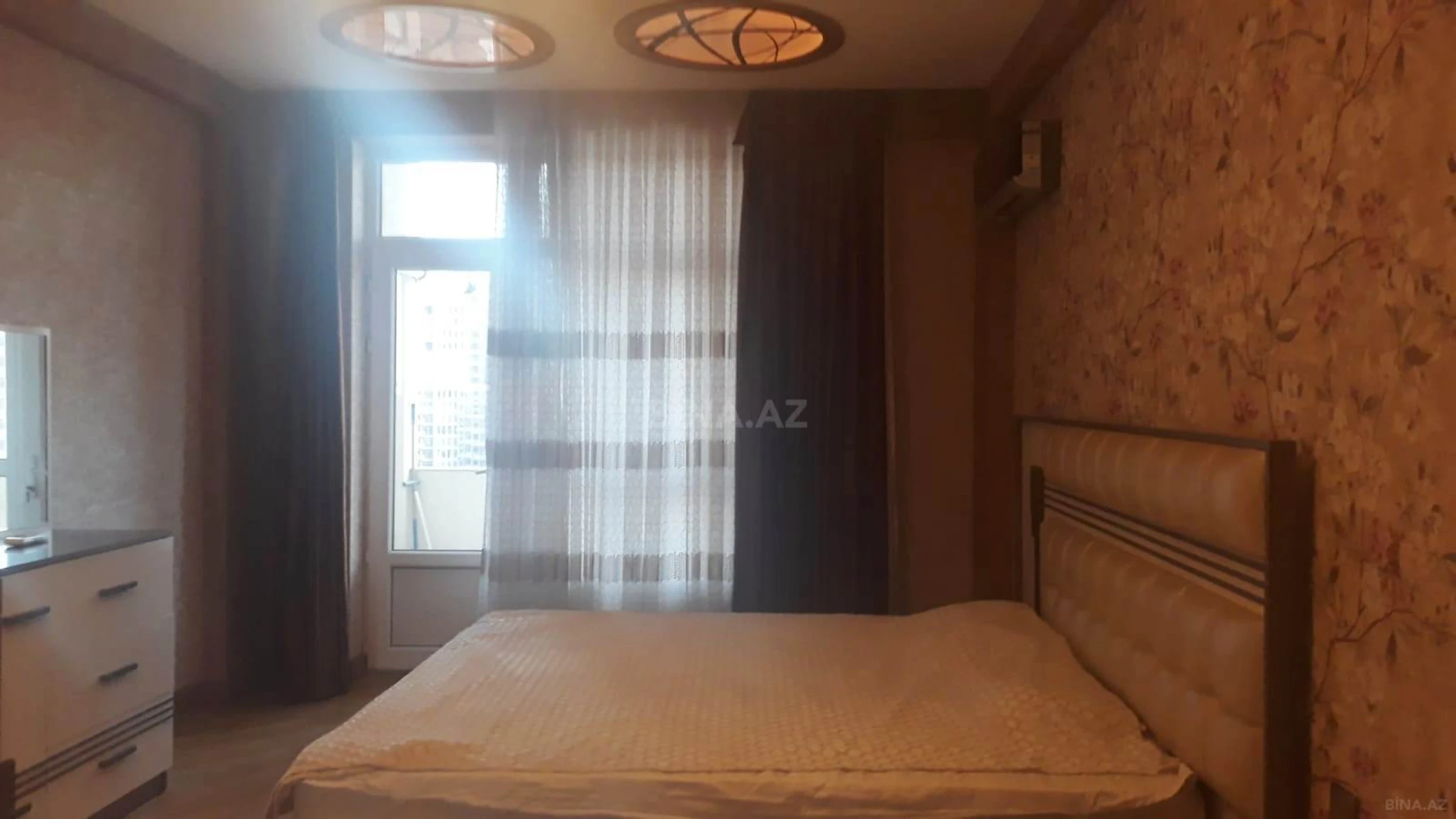 Kirayə verilir 3 otaqlı mənzil 100 m²