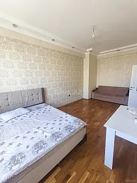 Kirayə verilir 1 otaqlı mənzil 40 m²