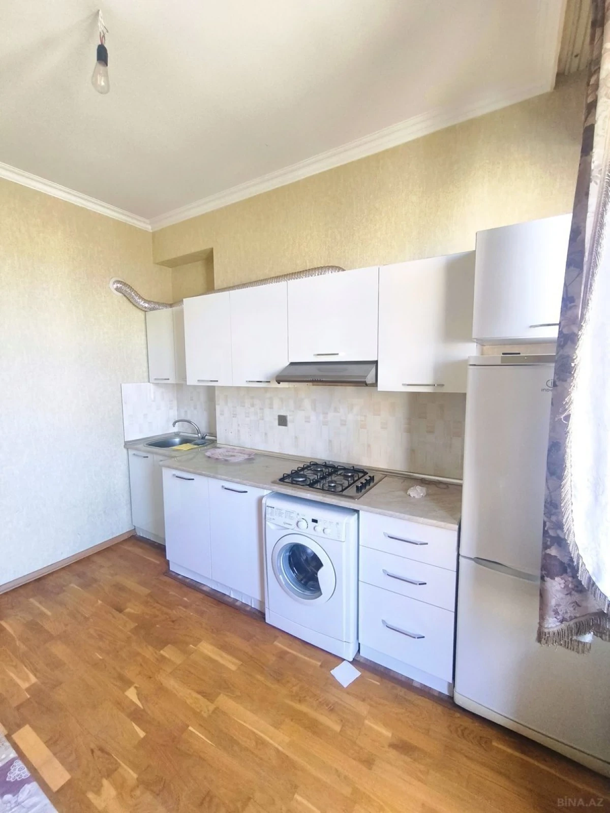 Kirayə verilir 1 otaqlı mənzil 40 m²