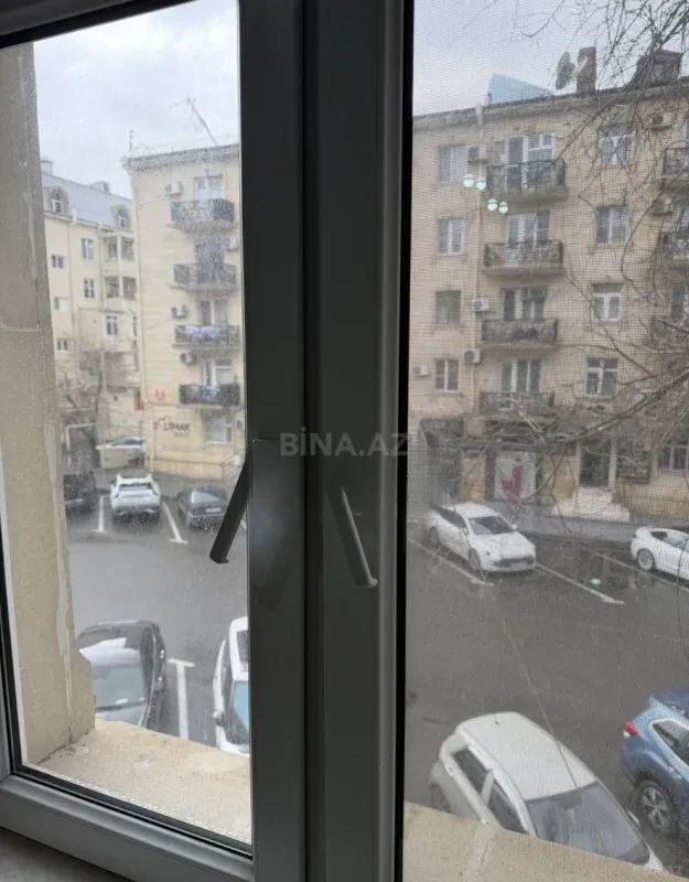 Satılır 2 otaqlı mənzil 66 m²