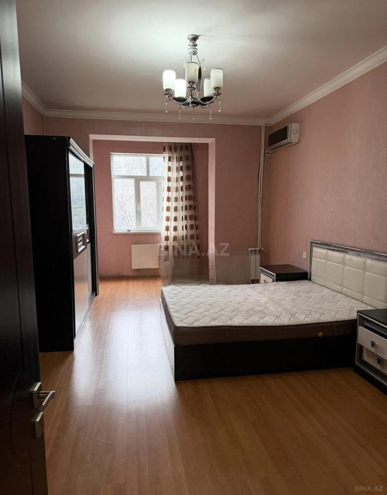 Satılır 2 otaqlı mənzil 66 m²