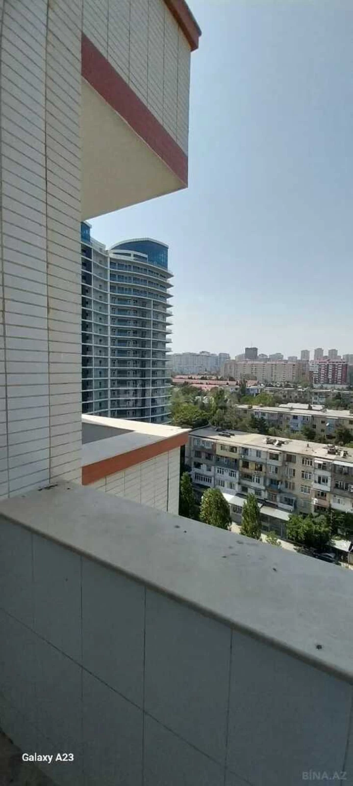 Kirayə verilir 3 otaqlı mənzil 180 m²