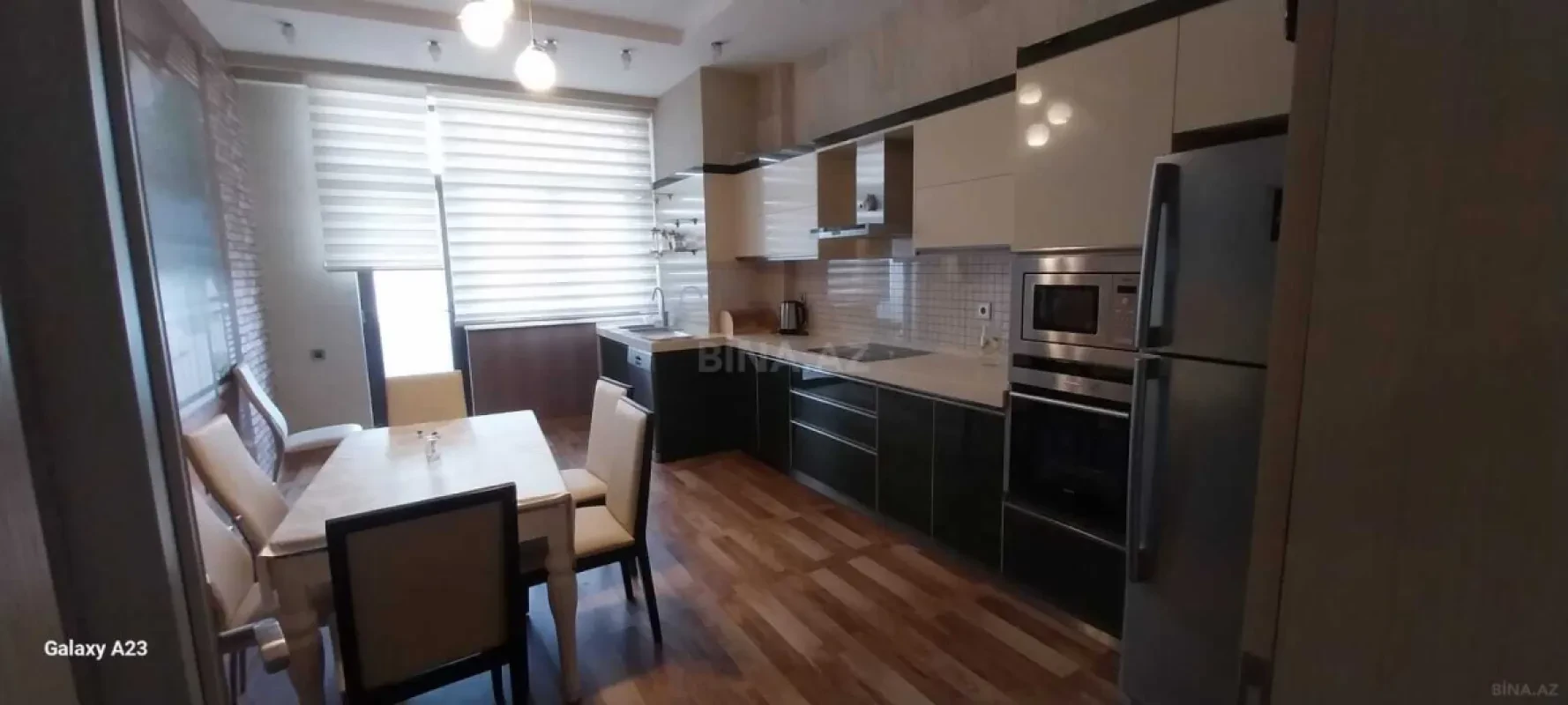 Kirayə verilir 3 otaqlı mənzil 180 m²
