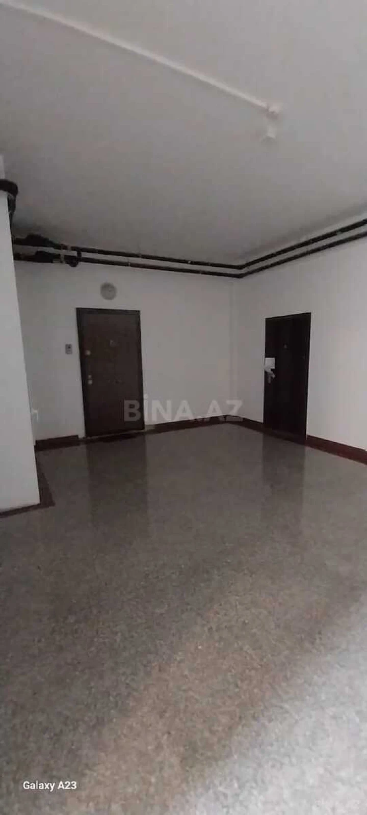 Kirayə verilir 3 otaqlı mənzil 180 m²