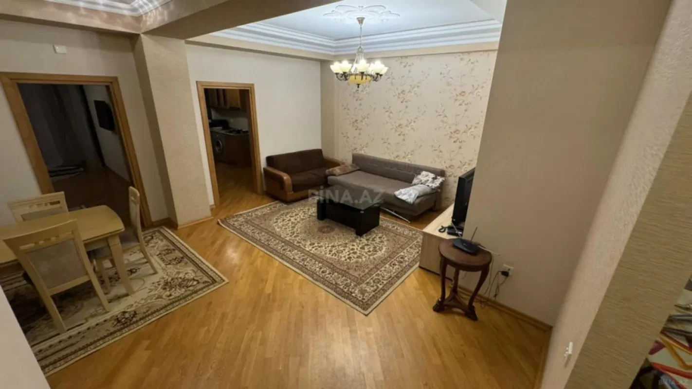 Kirayə verilir 3 otaqlı mənzil 110 m²