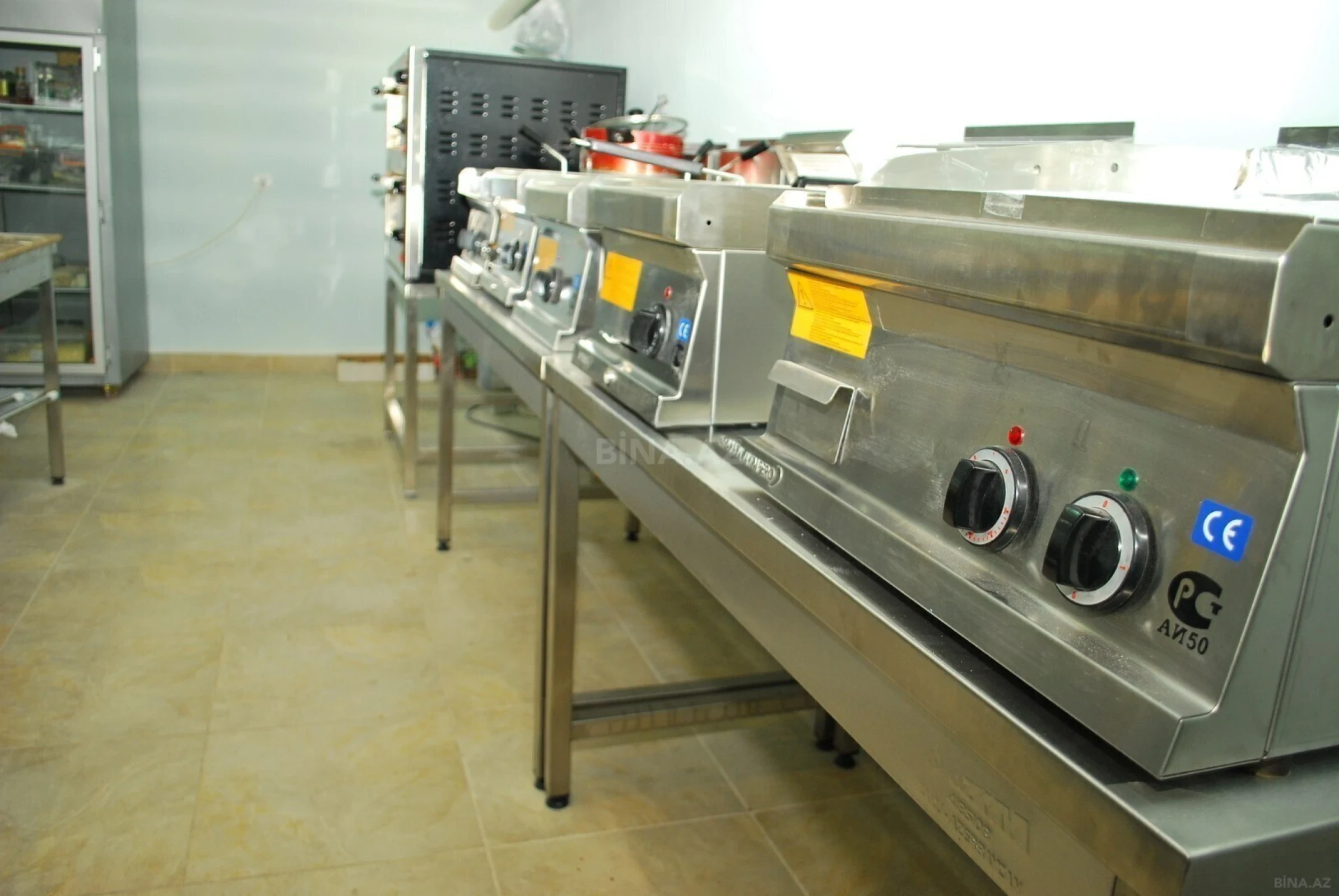 Kirayə verilir obyekt 200 m²