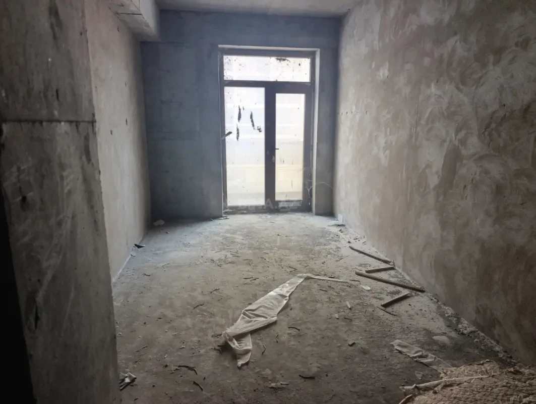 Satılır 3 otaqlı mənzil 162 m²