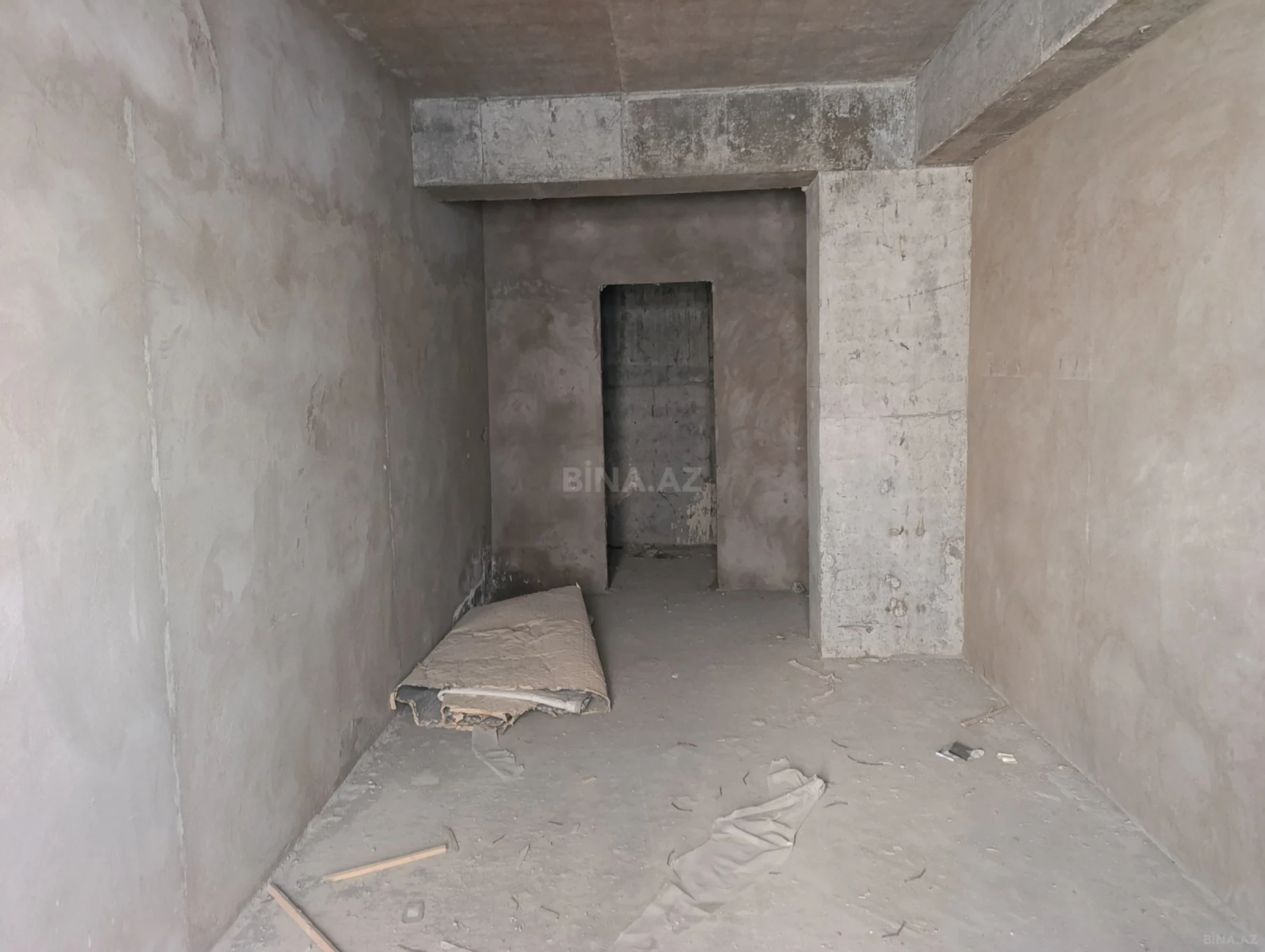 Satılır 3 otaqlı mənzil 162 m²